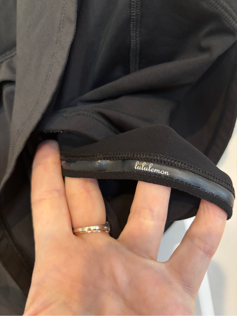 lululemon athletica Playoff Pleats Black 13” Athletic Skirt. Size 4 - Picture 8 of 11